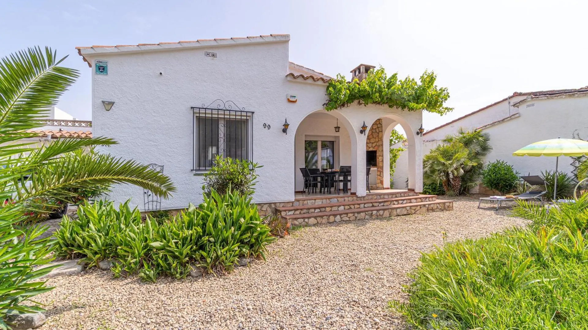 Apart-Rent Casa Montseny 0119 Empuriabrava Villa