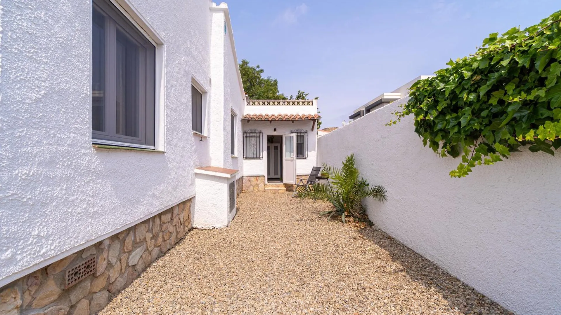 Apart-Rent Casa Montseny 0119 Empuriabrava
