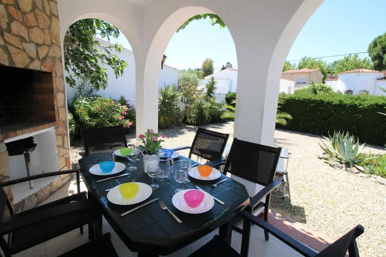 Apart-Rent Casa Montseny 0119 Empuriabrava 0*,  Spain